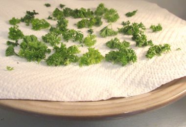 drying herbs in a microwave
